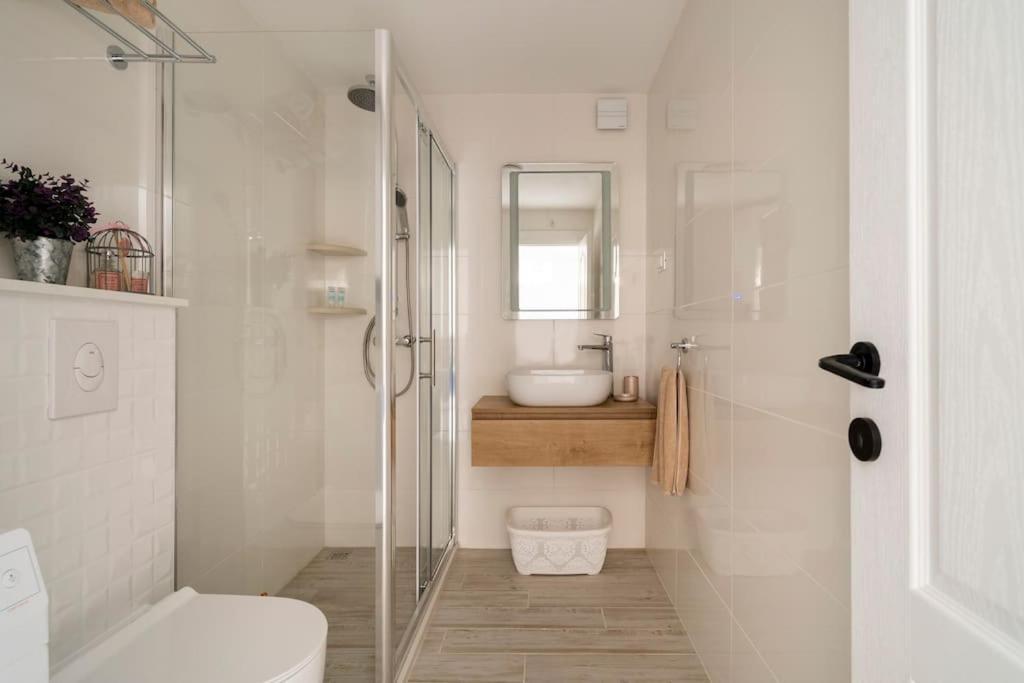 Suite By The Beach For 2 Cavtat Exterior photo